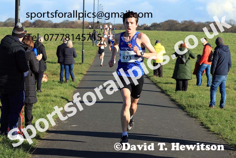 Senior Men and Womens 2023 Heaton Memorial 10k Road Race, Newcastle Town Moor, Newcastle.  Photo: David T. Hewitson/Sports for All Pics